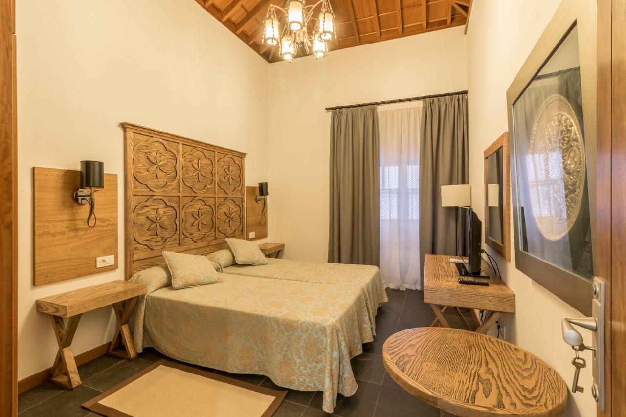 Apartamentos Emblemáticos Ki_tapenas Santa Cruz de la Palma  Bagian luar foto